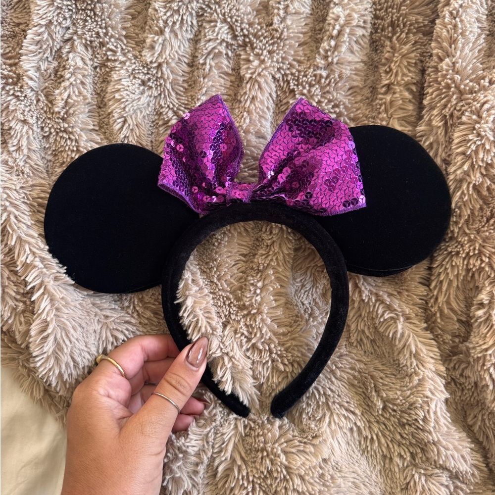 Disneyland - Black Minnie Ears with Purple Sequin Bow Headband